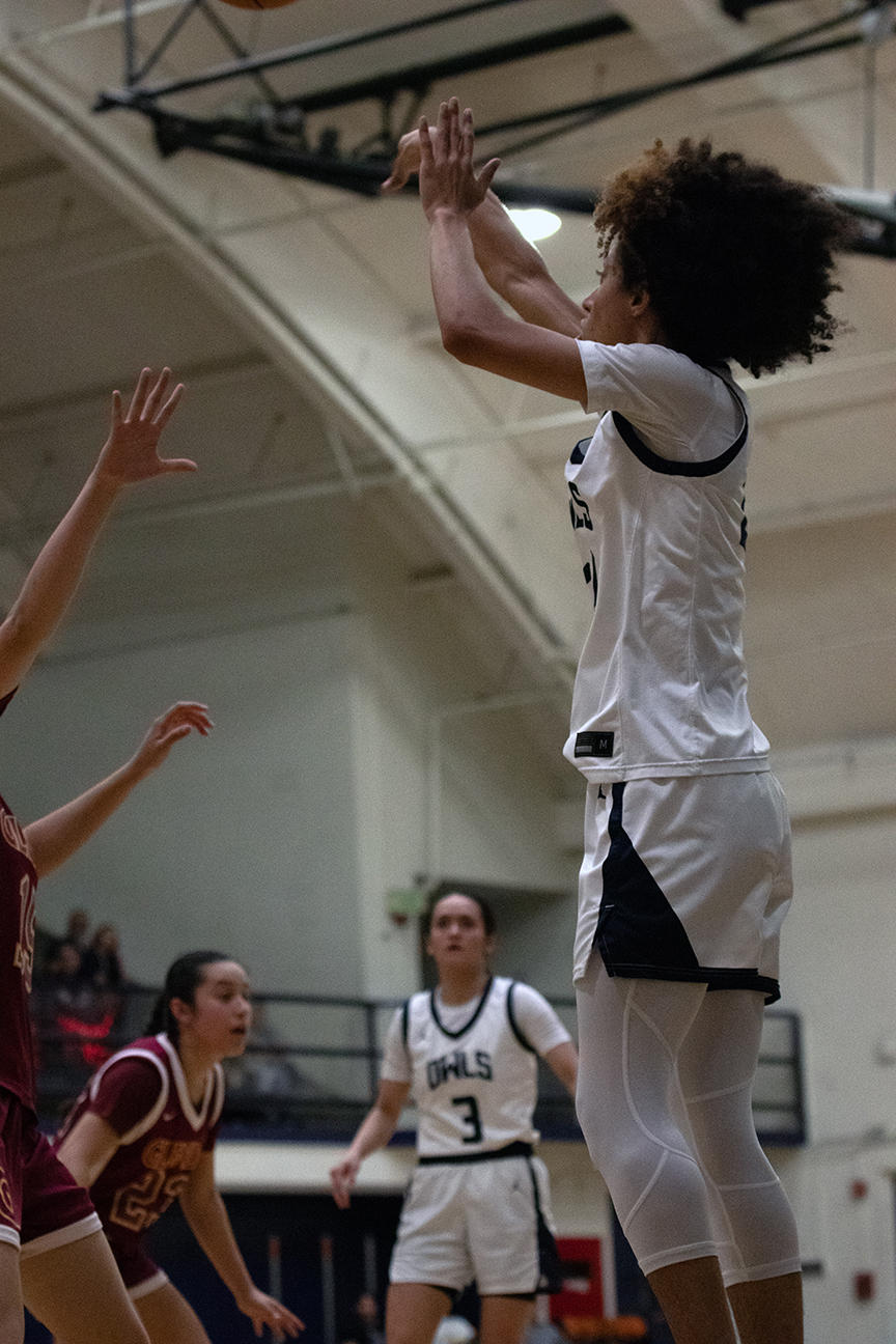 Citrus’ women’s basketball advance into playoffs after narrow victory against Glendale